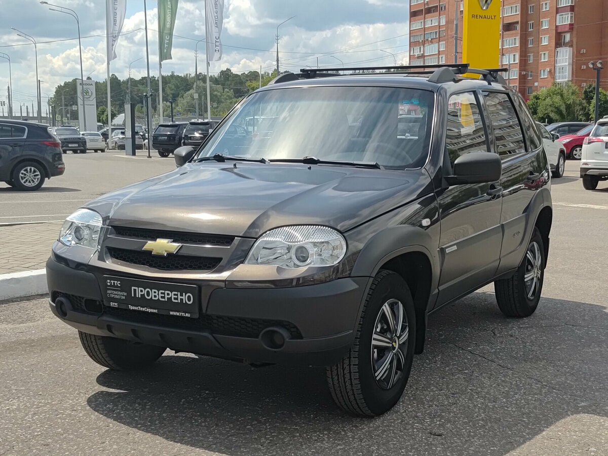 Открыть фотографии: Chevrolet Niva I Рестайлинг