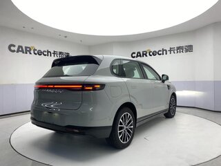 2025 Leapmotor B10 67.1 kWh, серый, 3425000 рублей, вид 4