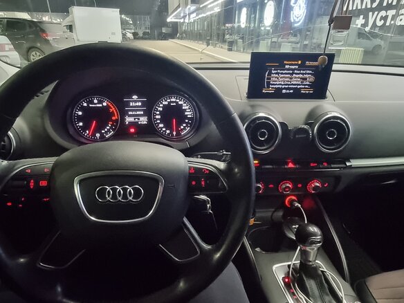 2014 Audi A3 III (8V), белый, 1000000 рублей - вид 8