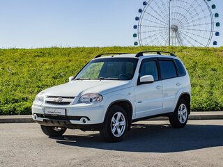2013 Chevrolet Niva I Рестайлинг, белый, 490000 рублей, вид 1