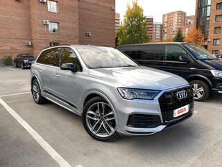 2020 Audi Q7 45 TDI II (4M) Рестайлинг, серебристый, 7900000 рублей, вид 1