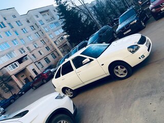 2010 Lada (ВАЗ) Priora I, белый, 200000 рублей, вид 5