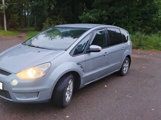 2008 Ford S-MAX I, серебристый, 490000 рублей, вид 3