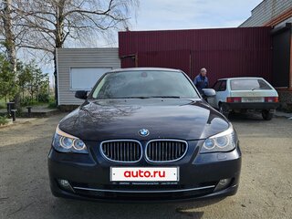 2009 BMW 5 серии 525i V (E60/E61) Рестайлинг, синий, 950000 рублей, вид 3