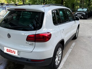 2015 Volkswagen Tiguan I Рестайлинг, белый, 1900000 рублей, вид 3