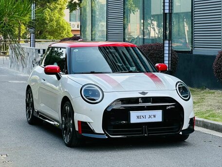 Mini Hatch IV (F65/F66/J01)