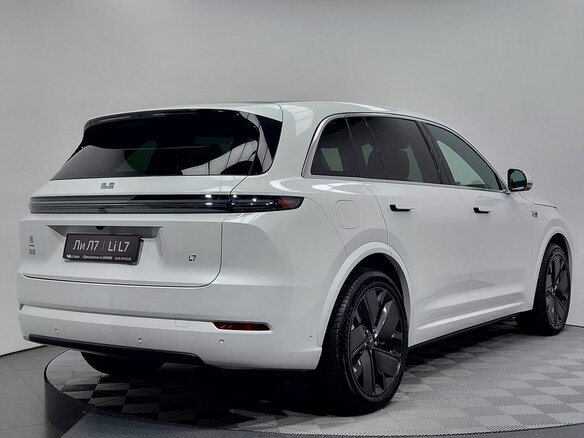 2026 Li Auto (Lixiang) L7 52.3 kWh I Рестайлинг, белый, 10690000 рублей - вид 28