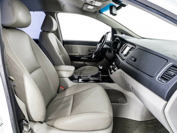 2019 Kia Carnival III, белый - вид 19