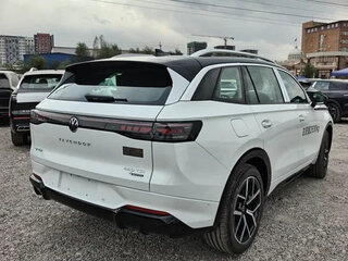 2026 Volkswagen Tavendor I Рестайлинг, белый, 5460000 рублей, вид 3