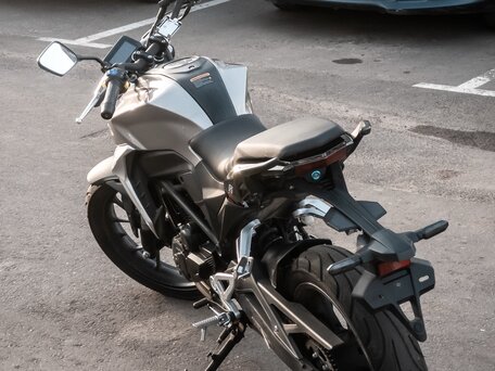 2022 Motoland CB250, серебристый, 153000 рублей, вид 4