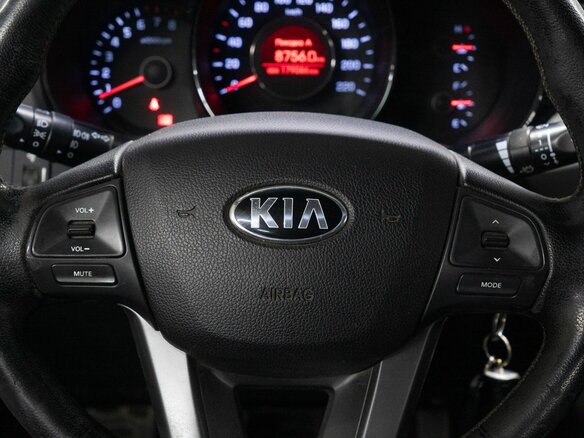 2013 Kia Rio 5-speed III, серебристый, 829000 рублей - вид 18