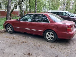 1996 Hyundai Sonata III Рестайлинг, красный, 97000 рублей, вид 2
