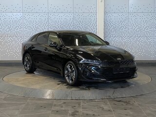 2021 Kia K5 III, чёрный, 2050000 рублей, вид 1
