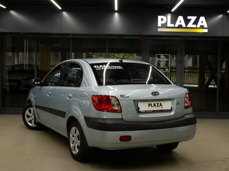 2007 Kia Rio II, серебристый, 450000 рублей, вид 3