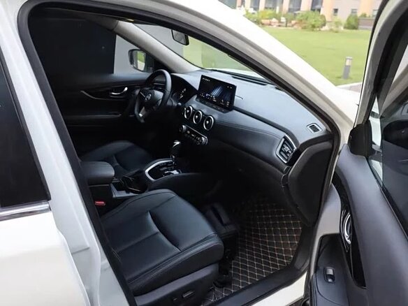 2025 Nissan X-Trail III Рестайлинг 2, белый, 2205000 рублей - вид 7