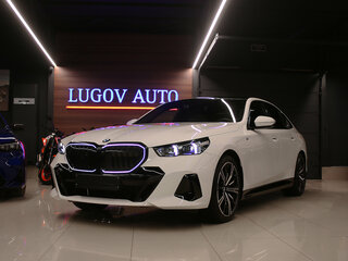 2025 BMW 5 серии 530i xDrive VIII (G60/G61/G68), белый, 7899000 рублей, вид 1