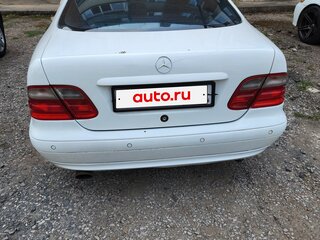2000 Mercedes-Benz CLK-Класс 230 I (W208) Рестайлинг, белый, 450000 рублей, вид 3