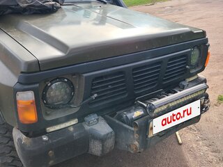 1994 Nissan Patrol IV (Y60), зелёный, 900000 рублей, вид 1