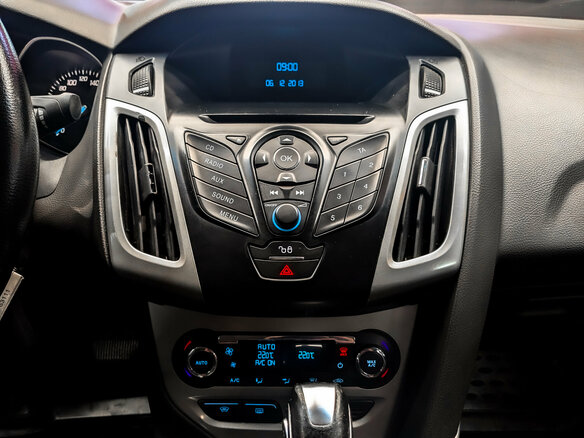 2014 Ford Focus III, чёрный - вид 14