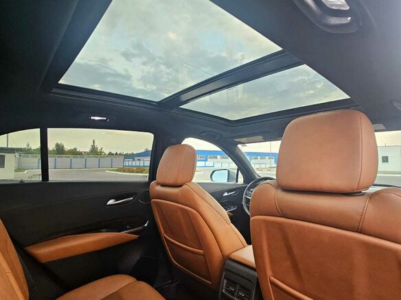 2023 Cadillac XT4 I, серебристый, 2050000 рублей - вид 16