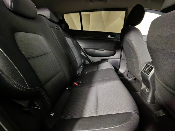 2019 Kia Sportage IV Рестайлинг, серебристый, 2175150 рублей - вид 15