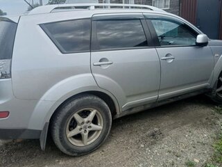 2008 Mitsubishi Outlander II, серебристый, 1500000 рублей, вид 1