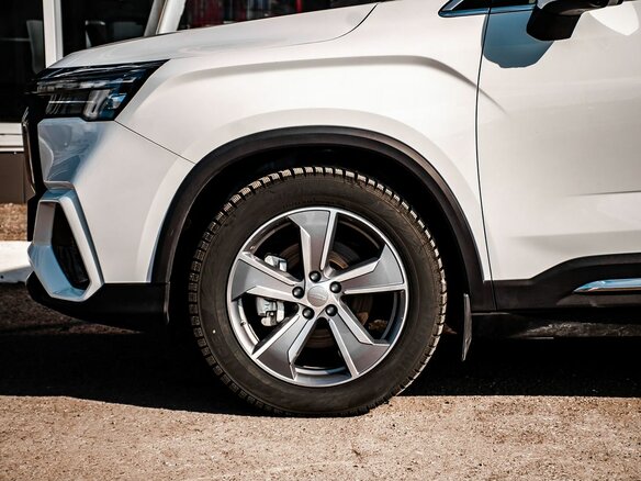 2024 Geely Okavango I Рестайлинг, белый, 2460000 рублей - вид 8