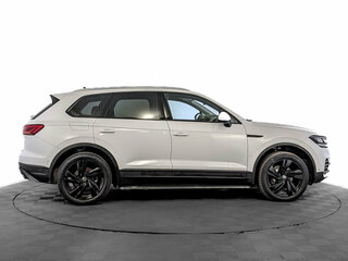 2021 Volkswagen Touareg III, белый, 7250000 рублей, вид 4