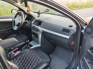 2009 Opel Astra H Рестайлинг, чёрный, 430000 рублей, вид 3