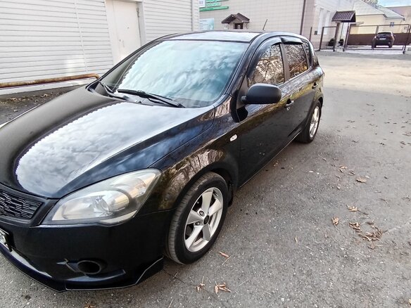 2011 Kia Ceed I Рестайлинг, чёрный, 780000 рублей