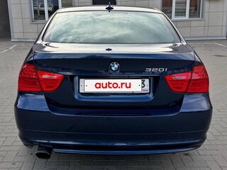 2011 BMW 3 серии 320i V (E90/E91/E92/E93) Рестайлинг, синий, 920000 рублей, вид 4
