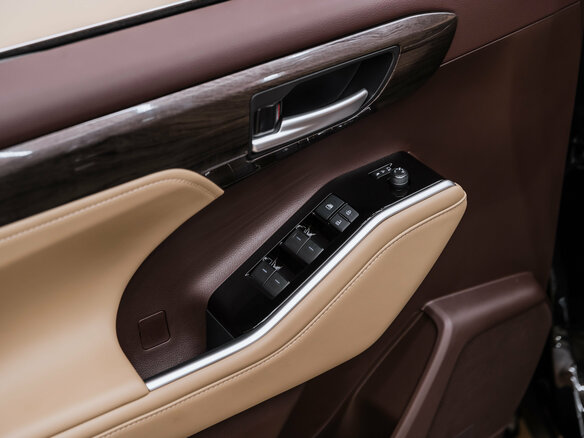 2026 Toyota Highlander IV (XU70), чёрный - вид 19