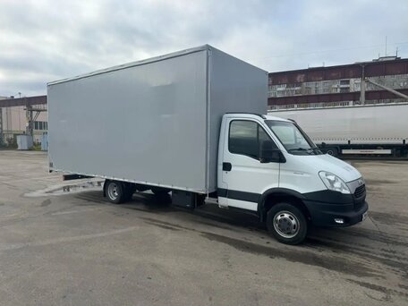 2012 Iveco Daily, белый, 4000000 рублей, вид 2