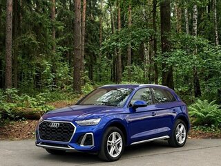 2021 Audi Q5 45 TFSI II (FY) Рестайлинг, синий, 5050000 рублей, вид 1