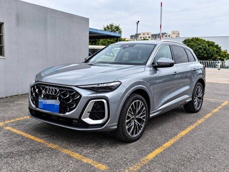 2026 Audi Q5 40 TFSI III (GU), серый, 6500000 рублей, вид 1