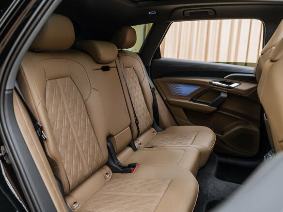 2026 Audi Q5 L III (GU), чёрный, 6295000 рублей - вид 16