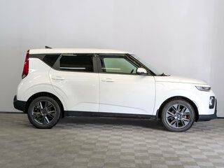 2021 Kia Soul III, белый, 1970000 рублей, вид 4