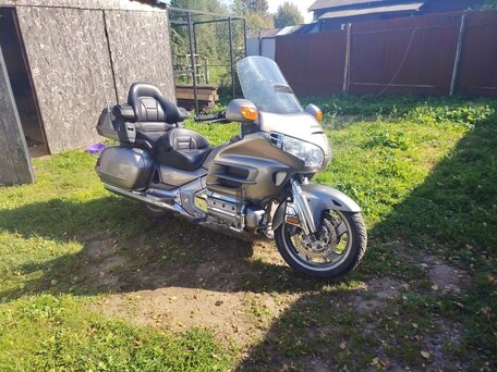 2002 Honda GL 1800 Gold Wing, серый, 700000 рублей, вид 3