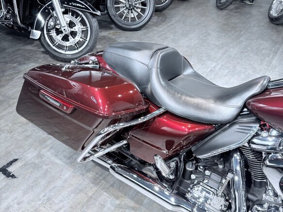 2018 Harley-Davidson Road Glide, пурпурный, 1899000 рублей - вид 18