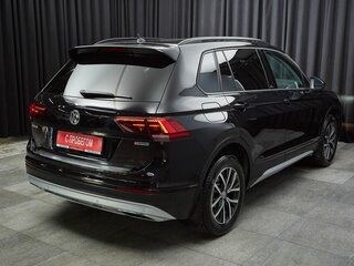 2019 Volkswagen Tiguan II, чёрный, 2349000 рублей, вид 4