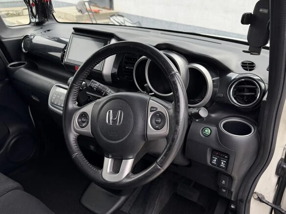 2014 Honda N-BOX I, белый, 850000 рублей - вид 5