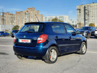 2011 Skoda Fabia II Рестайлинг, синий, 540000 рублей, вид 4