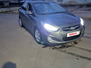 2012 Hyundai Solaris I, серый, 720000 рублей, вид 2