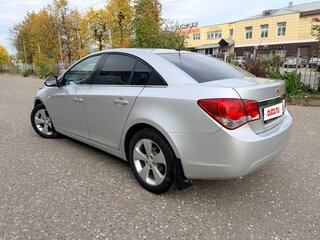 2012 Chevrolet Cruze I, серебристый, 920000 рублей, вид 5