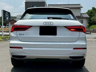 2022 Audi Q3 35 TFSI II (F3), белый, 1883000 рублей, вид 5