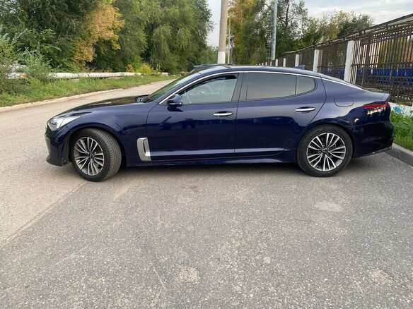 2019 Kia Stinger I, синий, 2000000 рублей - вид 5