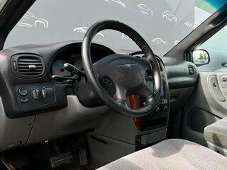 2005 Chrysler Town & Country IV Рестайлинг, серебристый, 473700 рублей, вид 5