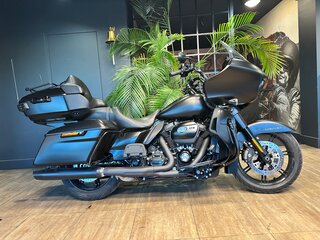 2021 Harley-Davidson Road Glide Limited, чёрный, 2950000 рублей, вид 1