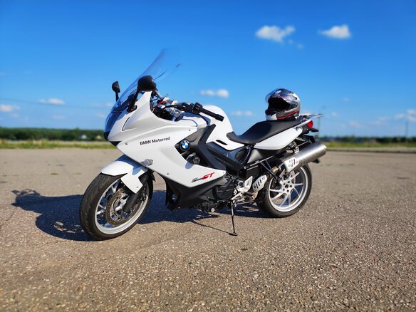 2015 BMW F 800 GT, белый, 600000 рублей