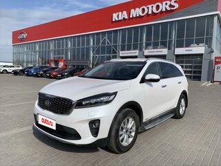 2018 Kia Sorento III Prime Рестайлинг, белый, 3000000 рублей, вид 2